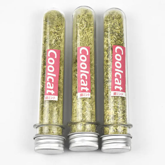 Golosinas para gatos contra bolas de pelo