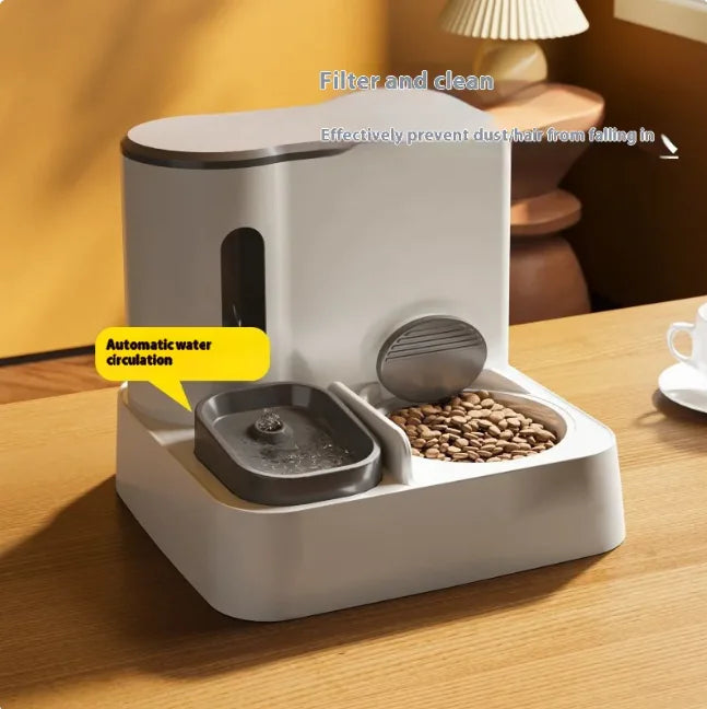 Double food and water dispenser for cats