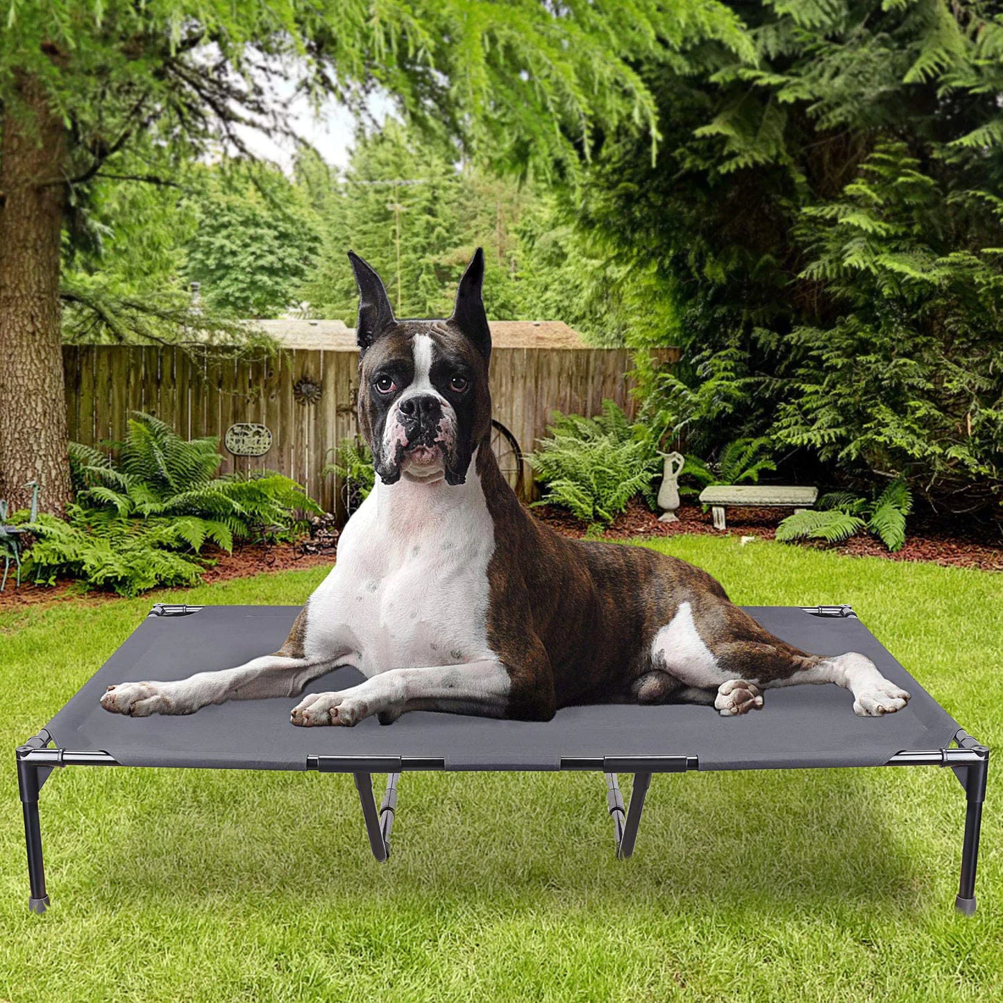 Elevated bed for large dogs, ideal for outdoors