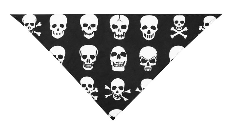 Pirate-style scarf with skull designs
